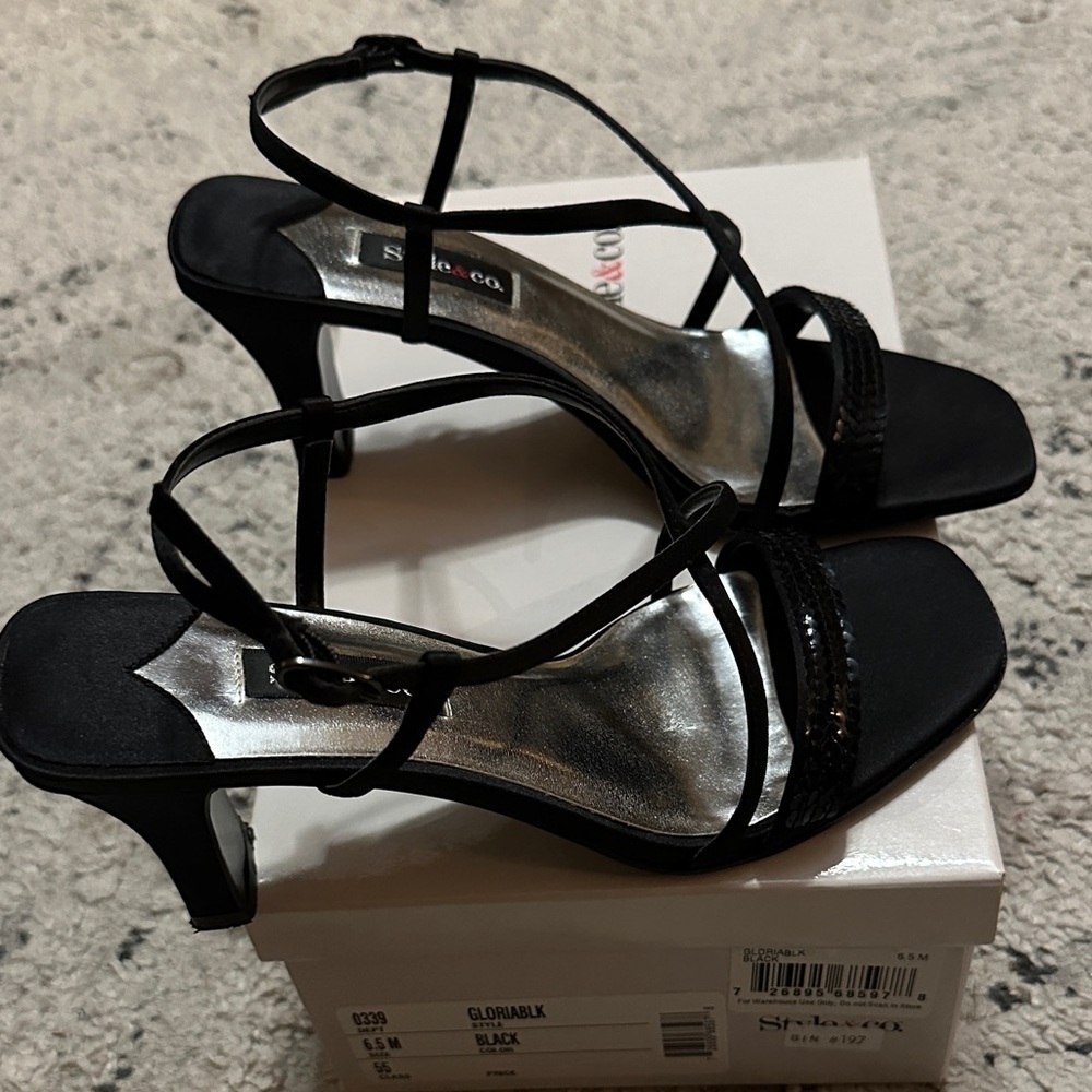 Style & Co. Gloria Black Strappy Heels with sequin detail - Size 6.5 M - Picture 4 of 7